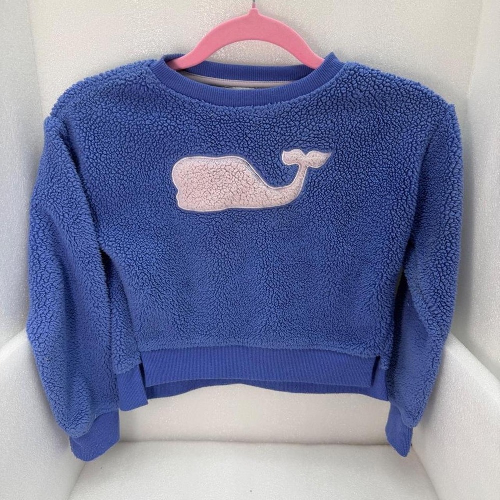 Vineyard Vines Girls Small 7-8 Blue Plush Sherpa Fleece Whale Logo Sweatshirt - Picture 2 of 7